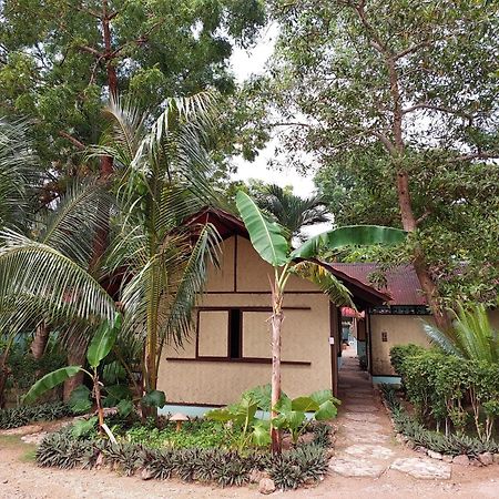 Concepcion Divers Lodge Busuanga Exterior photo